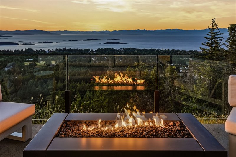 Patio (Twilight)