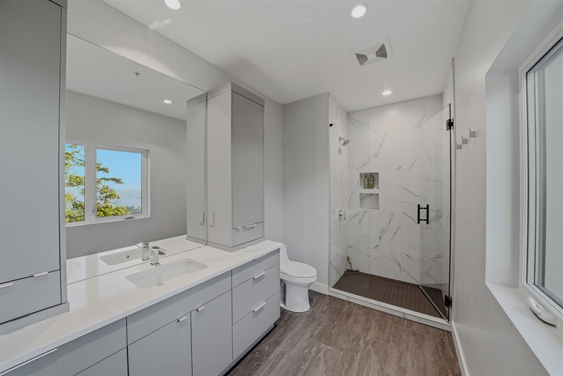 Main Bath