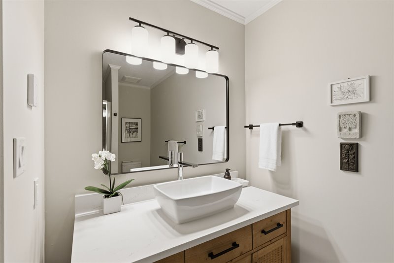 Ensuite