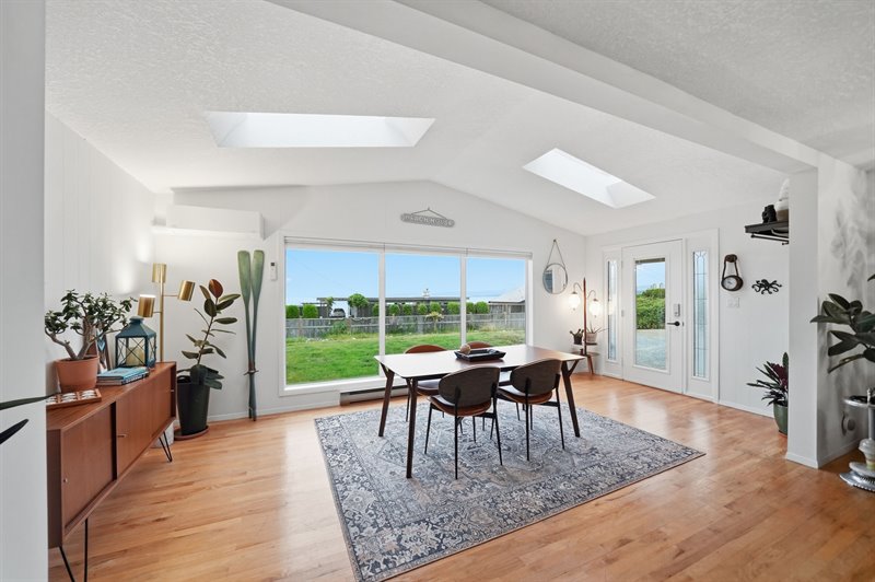 Entry - Living | Dining Room