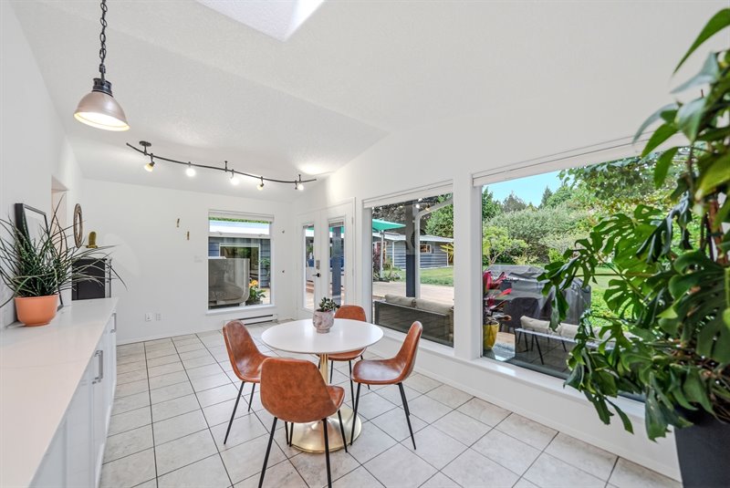 Sunroom | Nook