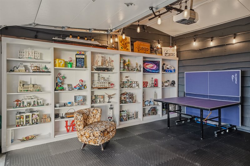 Garage | Games Room