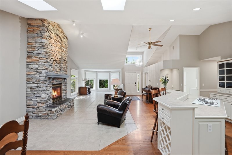 Kitchen | Family Room