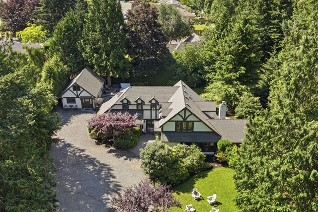 2534 Island Hwy West