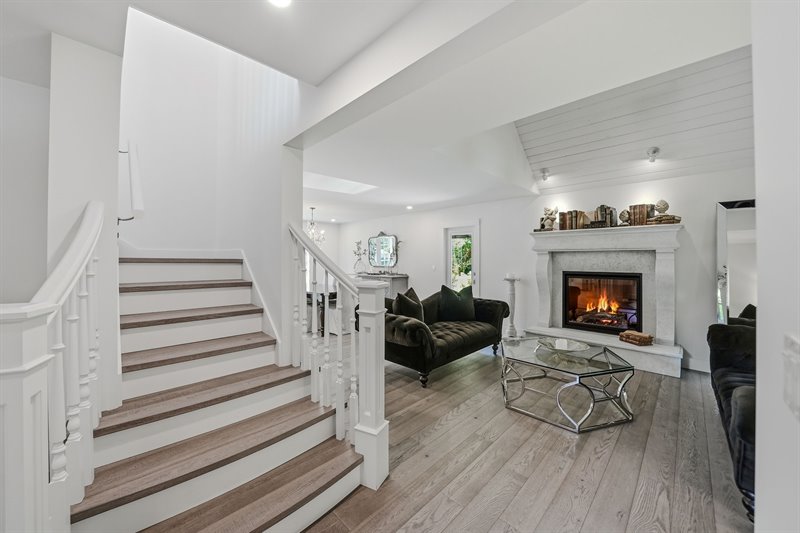 Stairs Up