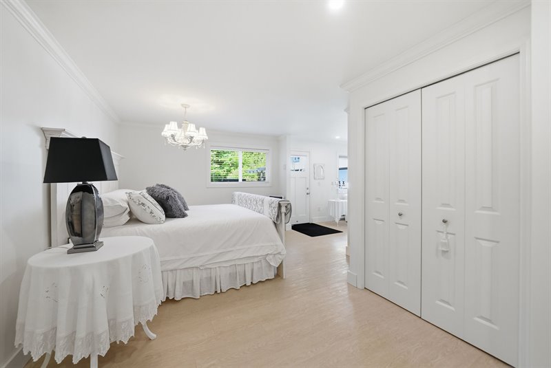 Guest Cottage - Bedroom