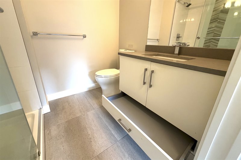 Ensuite