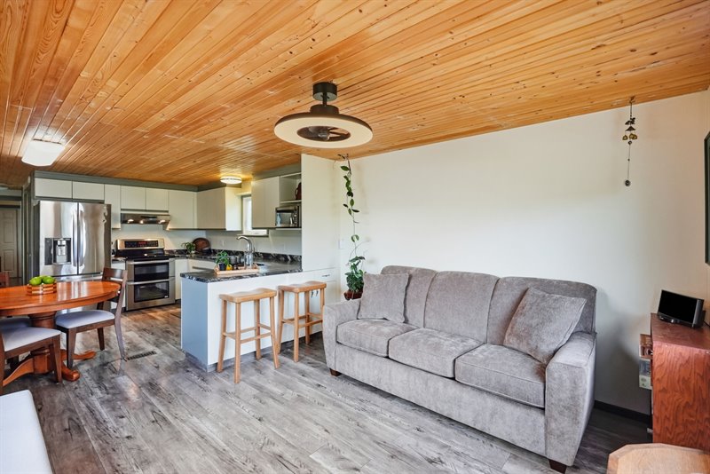 Dining Room | Kitchen
