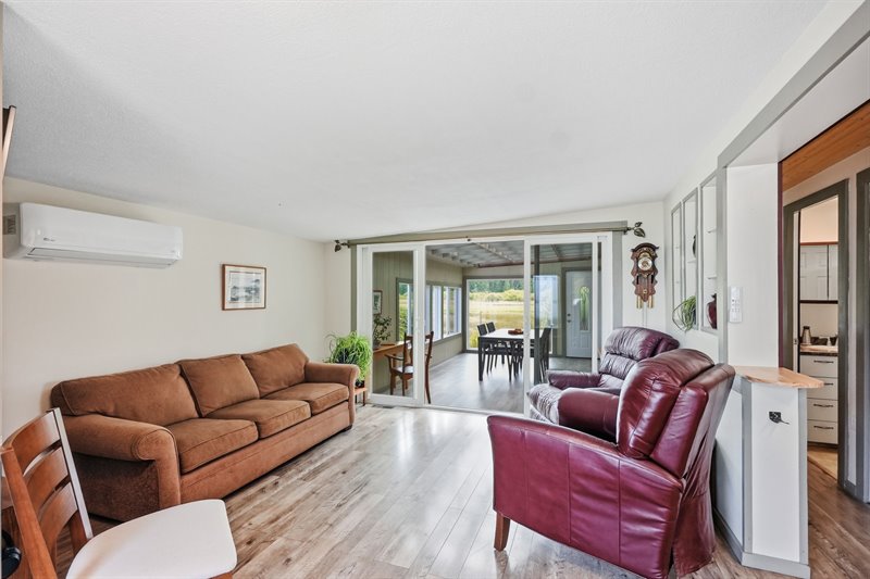 Living Room - Door to Sun Room
