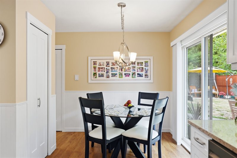 Nook - Door to Patio