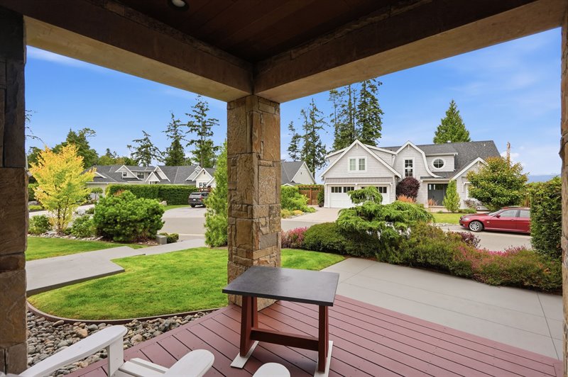Front Deck & Patio