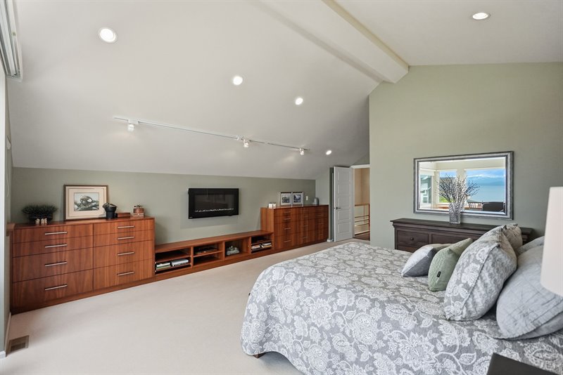Primary Bedroom Suite
