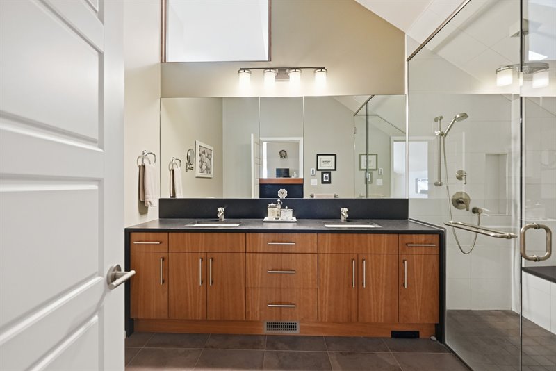 Ensuite