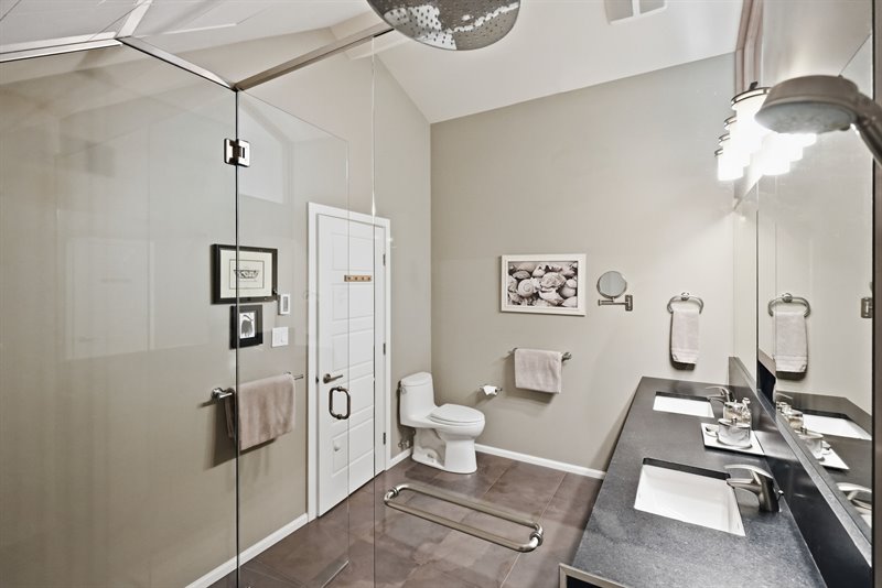 Ensuite