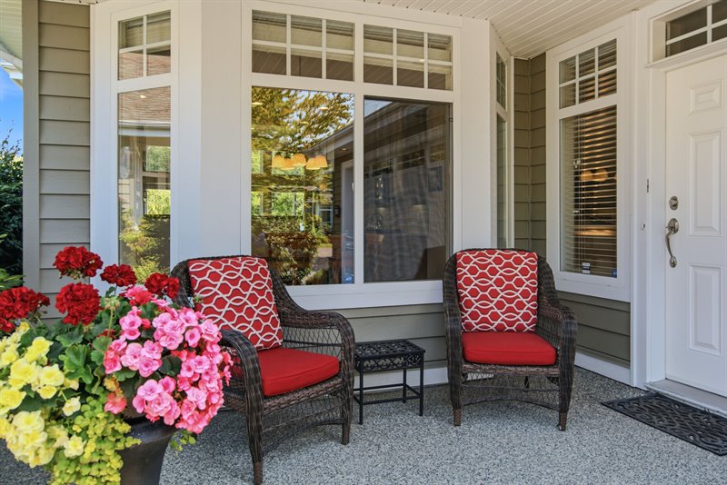Front Porch | Entry