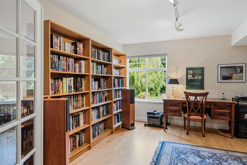 Den | Sitting Room
