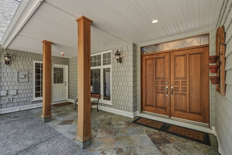 Front Porch | Entry