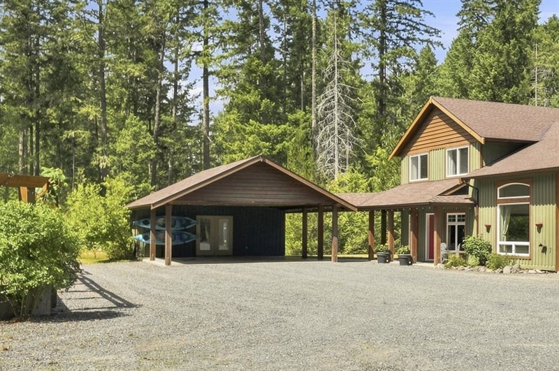 Carport