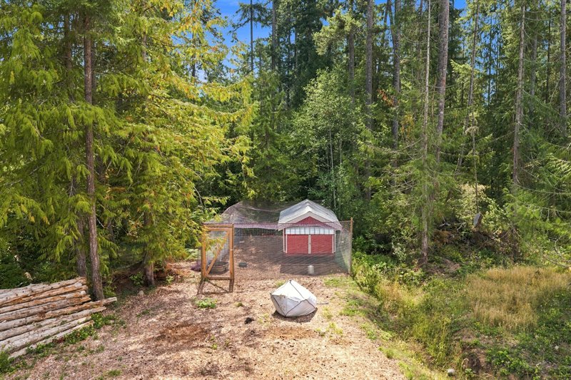 Chicken House & Run