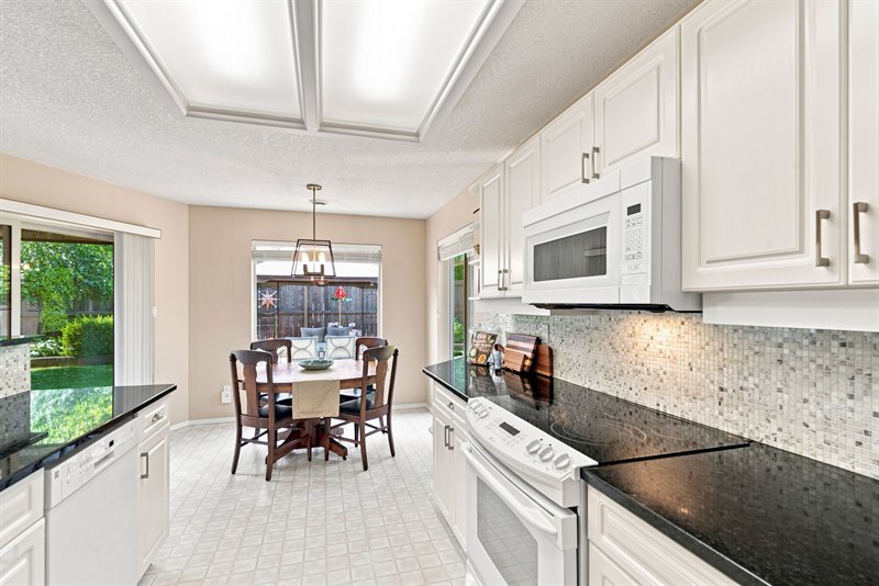 Kitchen | Nook
