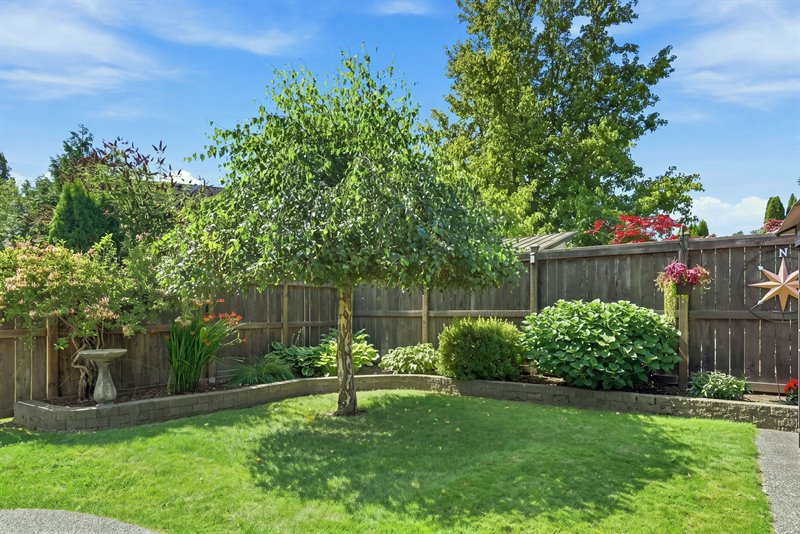 Exterior Back (Virtually Enhanced Landscaping)