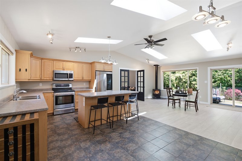 Kitchen | Dining Room