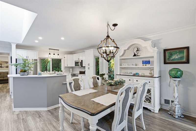 Dining Room | Kitchen