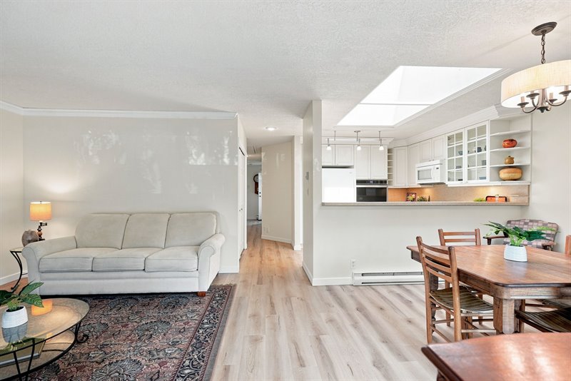Dining Room | Kitchen