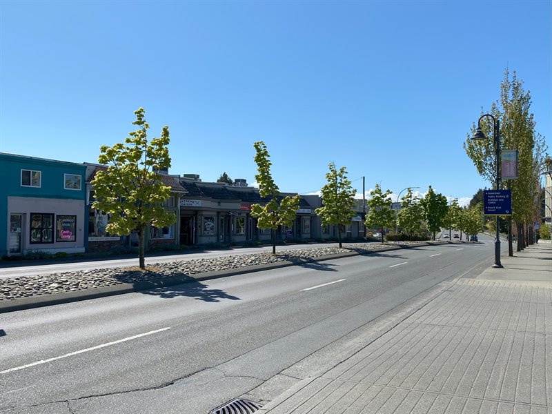 Walk to Downtown Shopping | Amenities