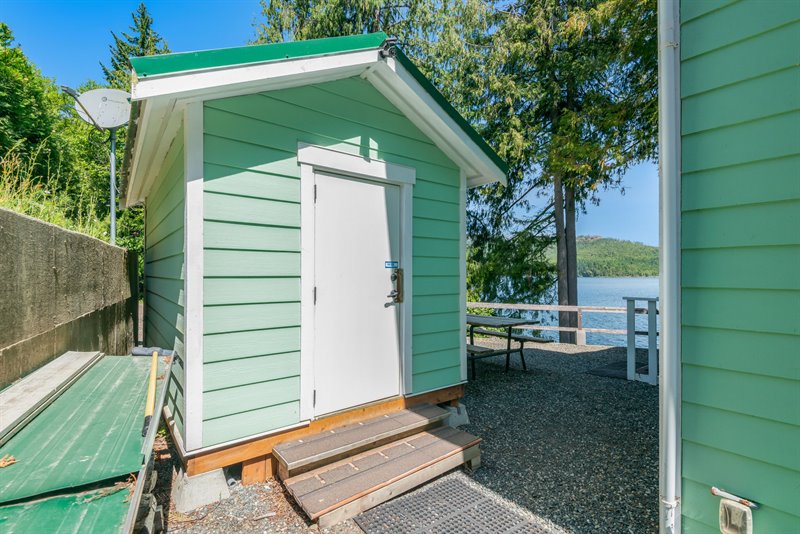 Shed