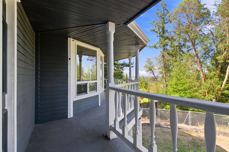 Wrap-Around Balcony