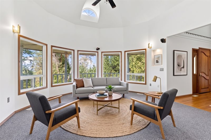 Formal Living Room (Virtual Staging)