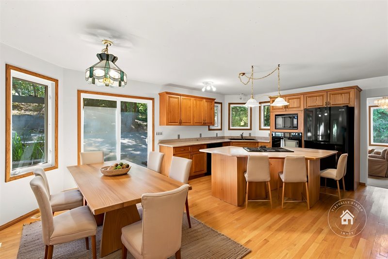 Kitchen (Virtual Staging)