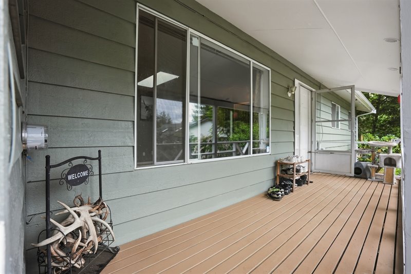 Front Porch | Entry