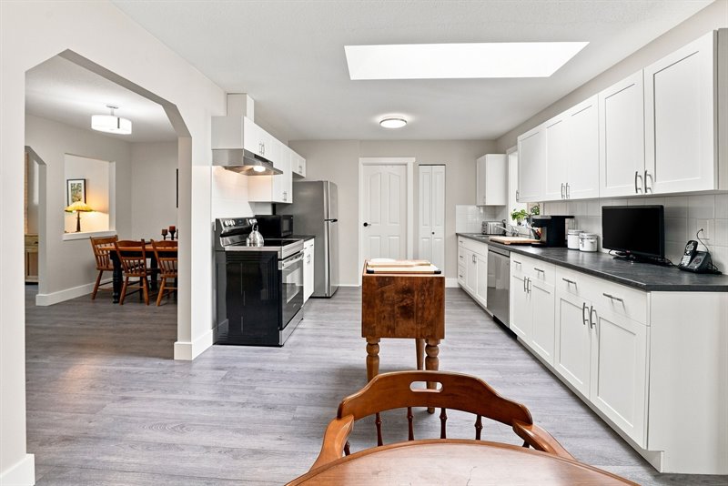 Dining Room - Kitchen