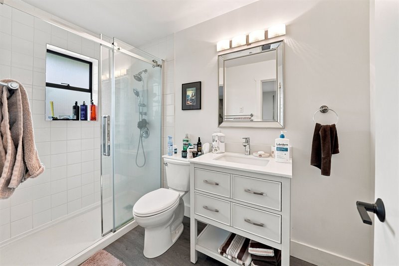 Ensuite