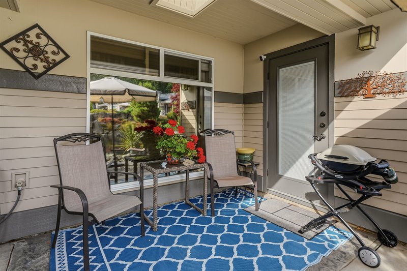 Covered Sitting Area