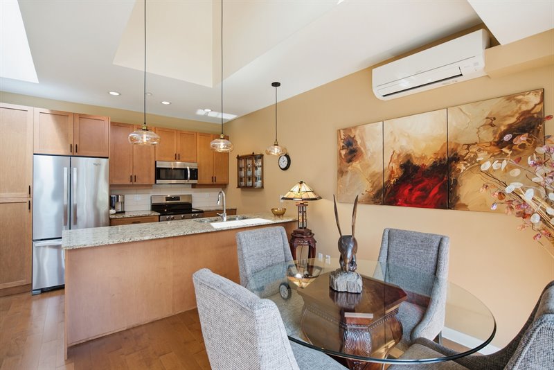Dining Room | Kitchen