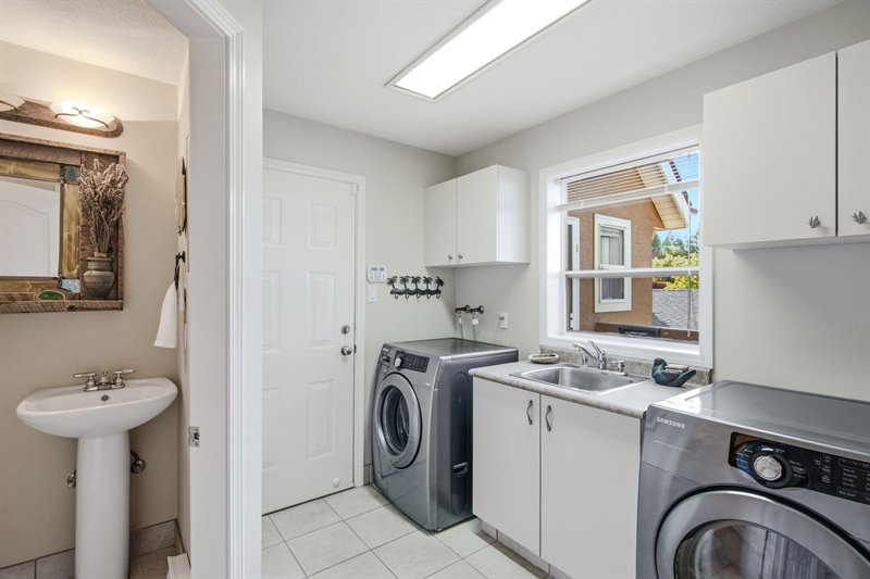 Laundry Room - Powder Room