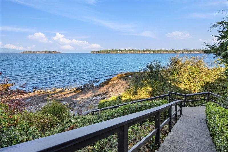 Stairway to Waterfront