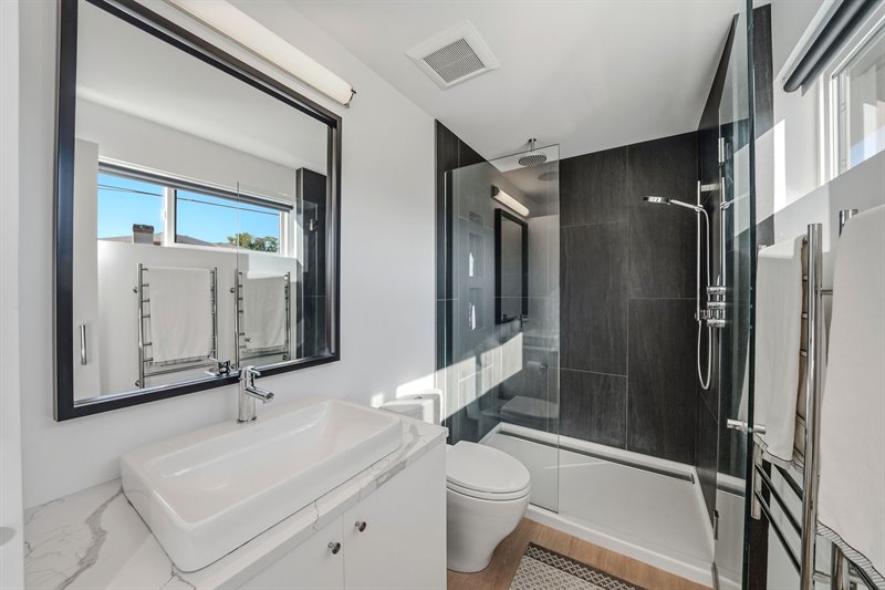 Ensuite