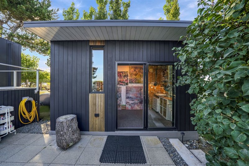 Detached Studio