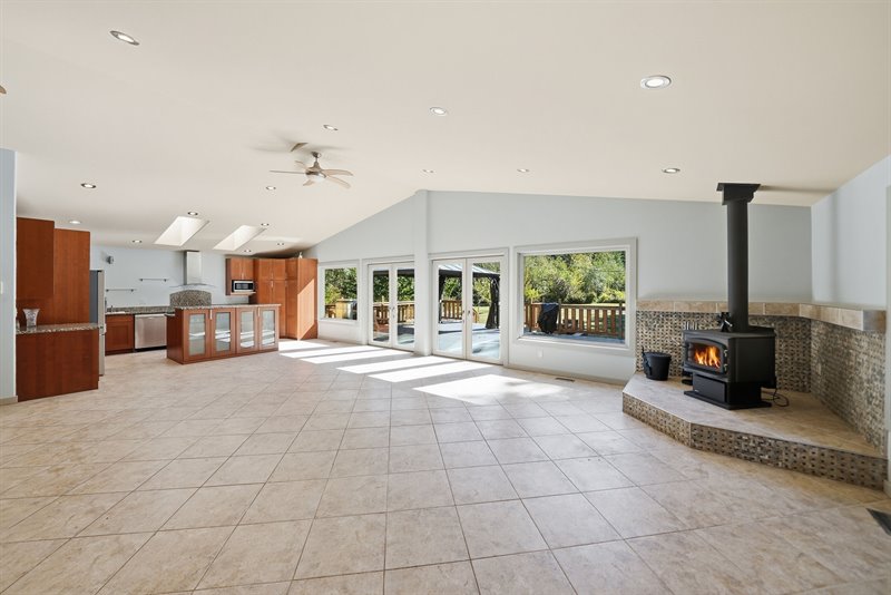 Bright & Airy Open Concept