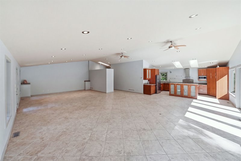 Dining Room | Kitchen