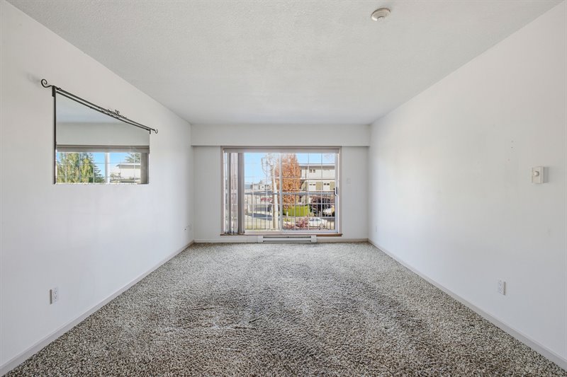 Dining Area | Living Room
