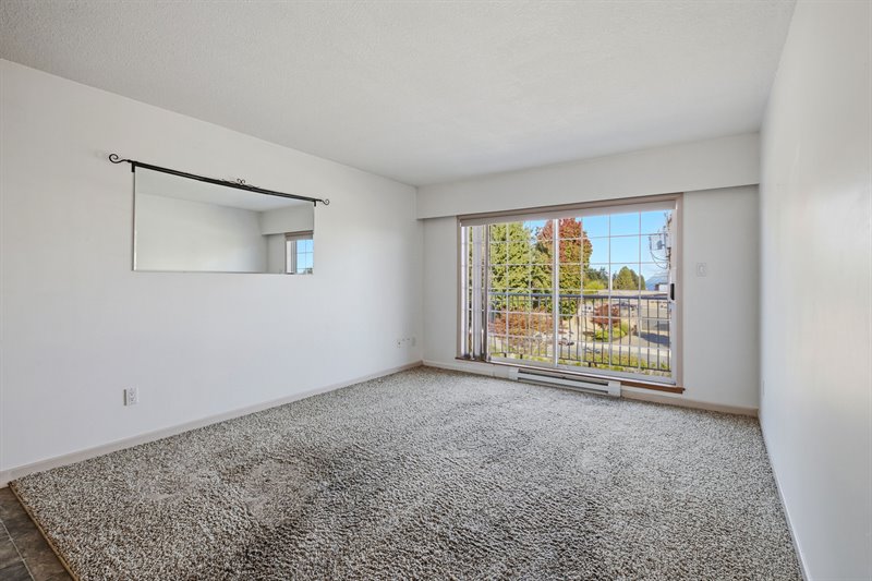 Living Room - Door to Balcony