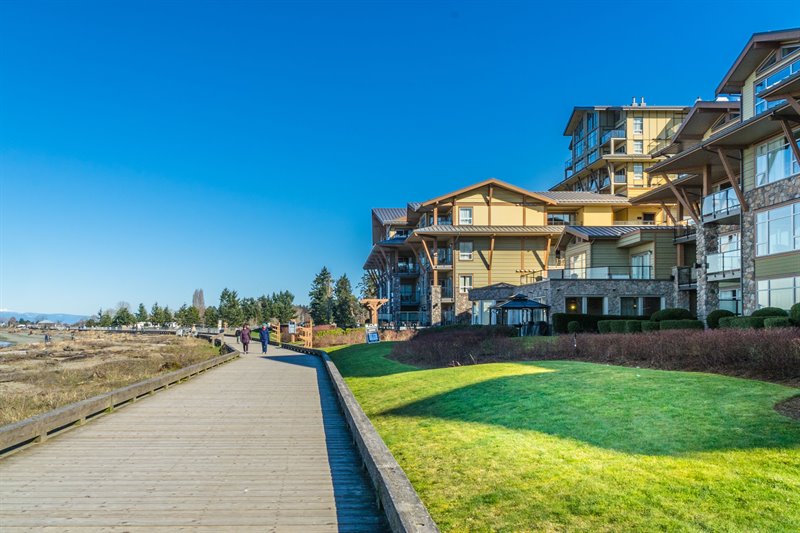 Walk to the Beach | Oceanfront Boardwalk