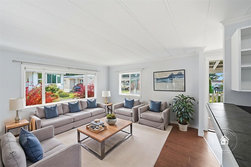 Living Room (Virtual Staging)