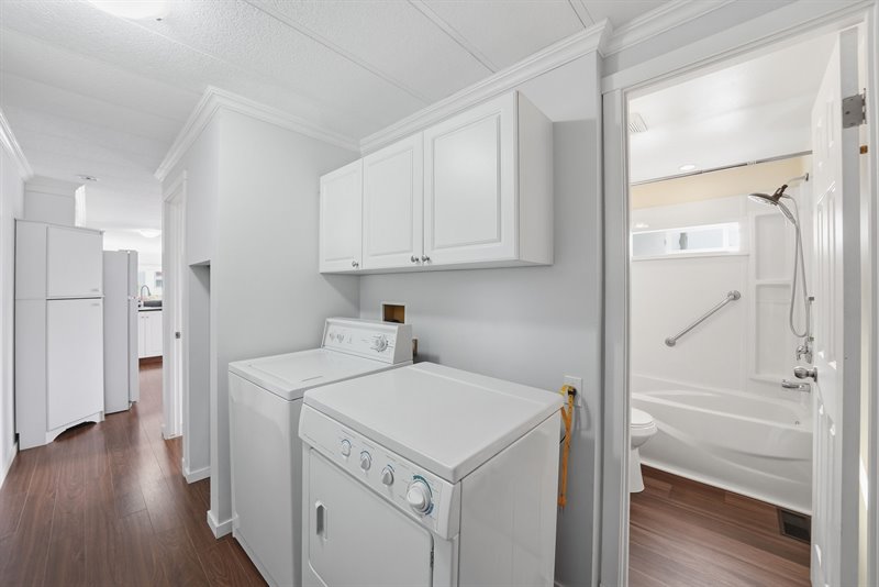 Laundry Facilities - Bath