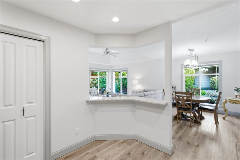 Kitchen | Dining Room